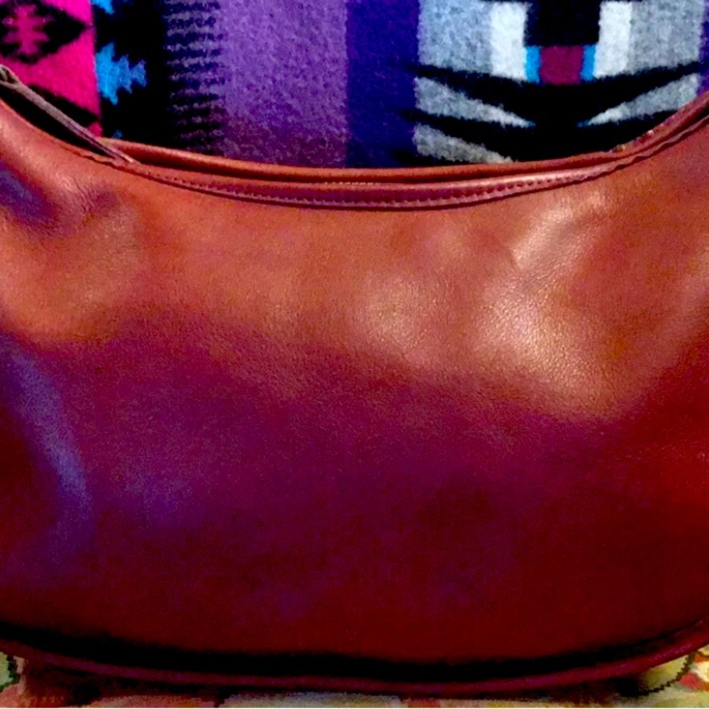 Vintage Large Coach Swinger Purse in Wine